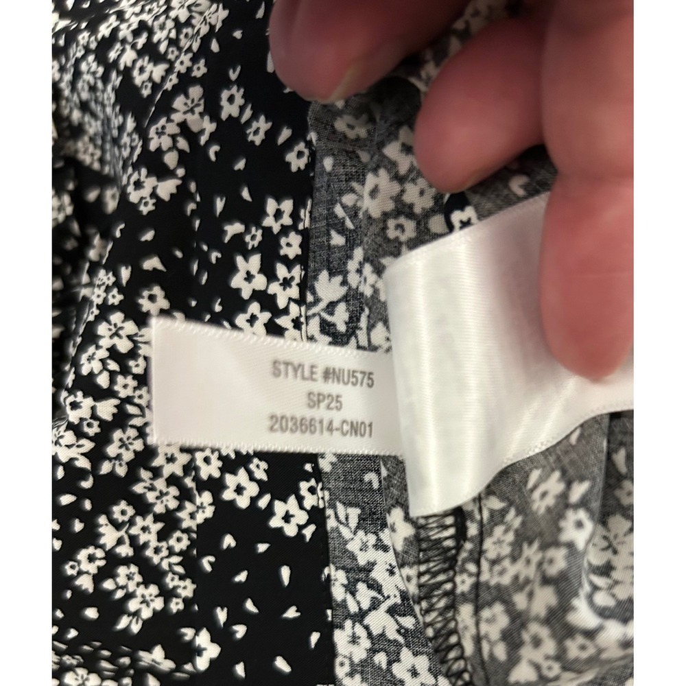 Madewell Smocked Crewneck Mini Dress in Floral Size 0 Black NWT - Picture 16 of 16